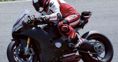 Ducati V4 Superbike κατασκοπευτικό υλικό
