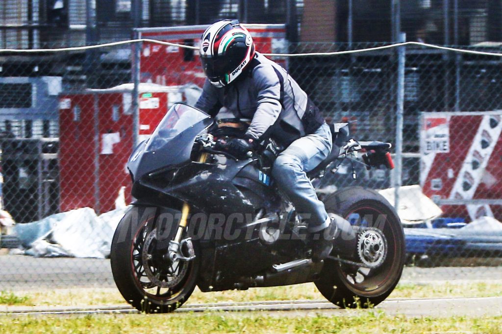 Ducati V4 Superbike spy shots