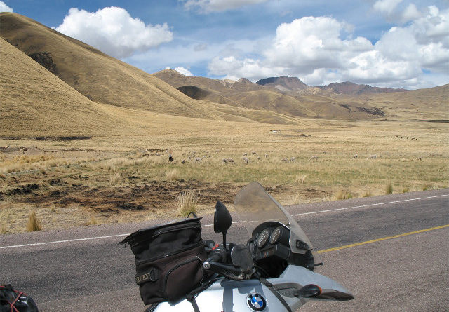 Με μοτοσυκλέτα στο Περού