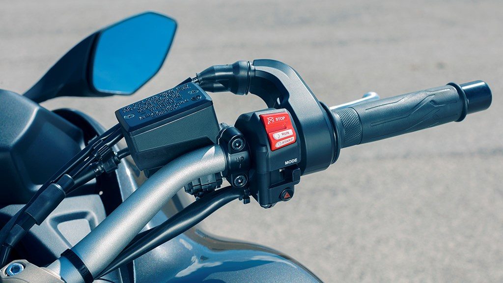 Yamaha Niken 2018 riding modes